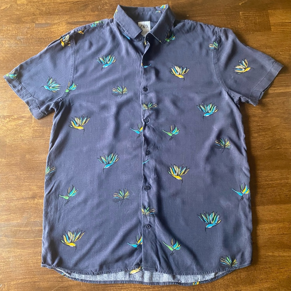 Zara Hummingbird Patterned Short  Shirt Button Down Mens Medium